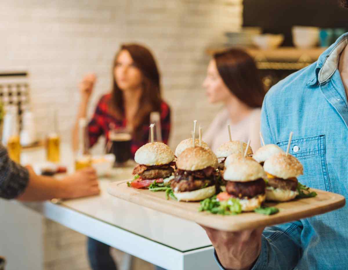 https://ccbrewery.no/wp-content/uploads/2017/05/inner_cell_burger_3.jpg